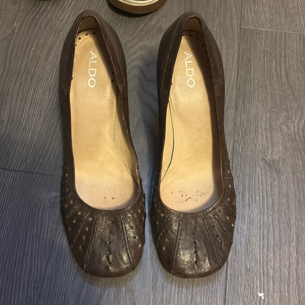 ☀️Vintage Brown aldo wedges in really great condition
